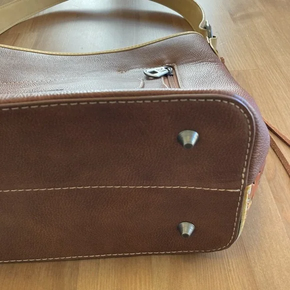 Montana West Purse Bag Brown Aztec Southwest Embossed Rivets Great Condition - Picture 10 of 16